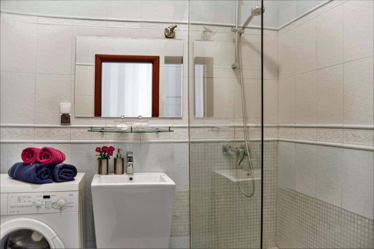 ワルシャワApartament Chmielna Bisアパートメント エクステリア 写真