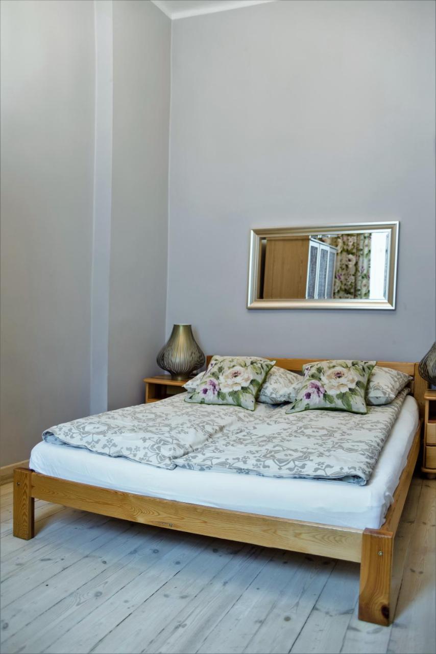 ワルシャワApartament Chmielna Bisアパートメント エクステリア 写真